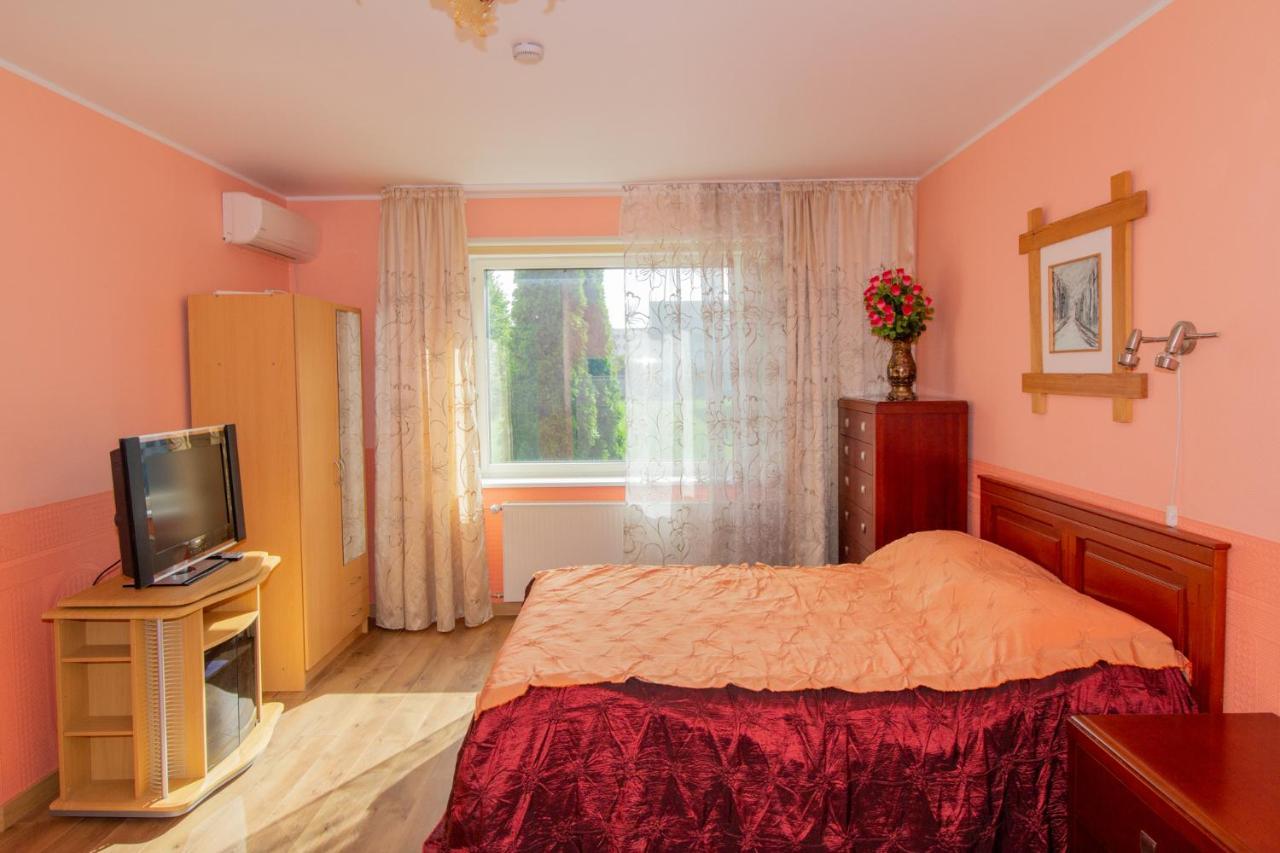 Fortuna Apartments Pärnu Esterno foto