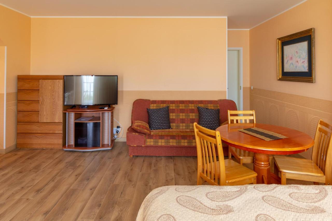 Fortuna Apartments Pärnu Esterno foto